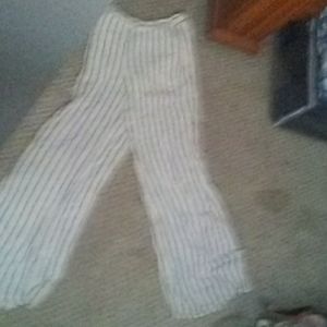 Pretty blue white striped pant things